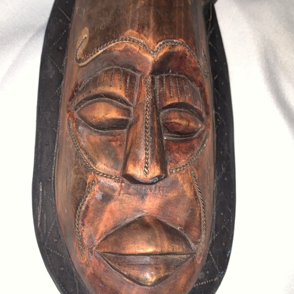 Vintage Ghana Handcrafted Wood Face Mask For Wall - Picture 2 of 9